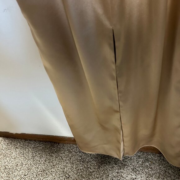 Azazie Clarice Gold Metallic Satin Bridesmaid Dress Sz 6 EUC - Picture 8 of 12